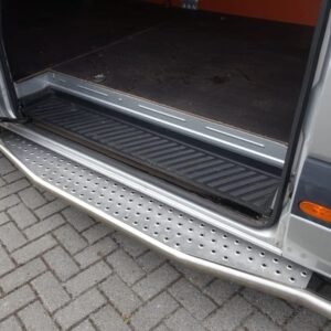 Equinox nieuwe RVS Side-bar set Volkswagen Crafter ('17>), WB 3640, FWD, type PD opstap t.h.v. schuifdeur rechts
