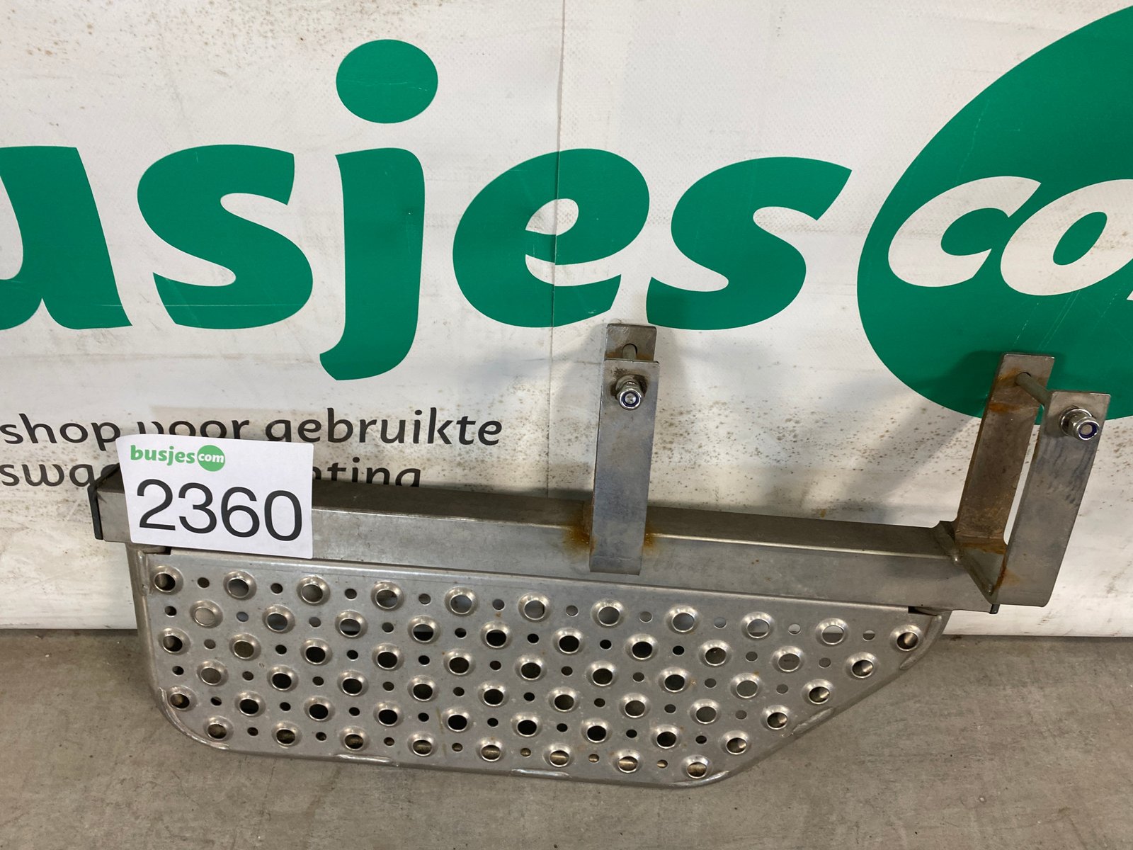 RVS opstap VW Crafter 2017> links Westfalia trekhaak (2360)