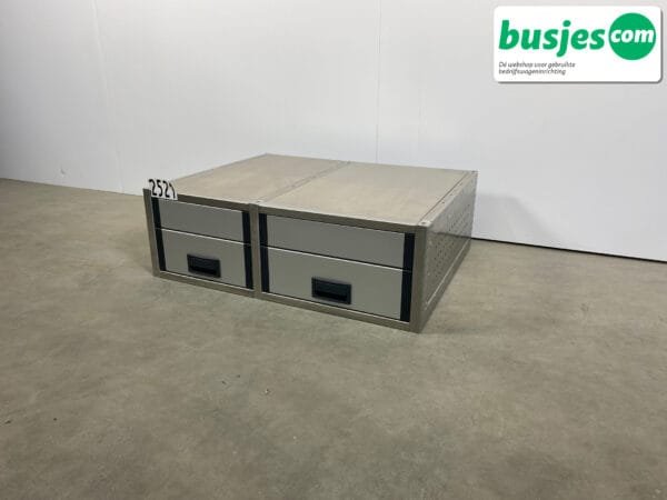 Aluca aluminium bedrijfswageninrichting gebruikt (nr 2521) - Afbeelding 3