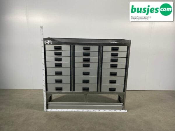 Aluca aluminium bedrijfswageninrichting gebruikt (nr 2560) - Afbeelding 2