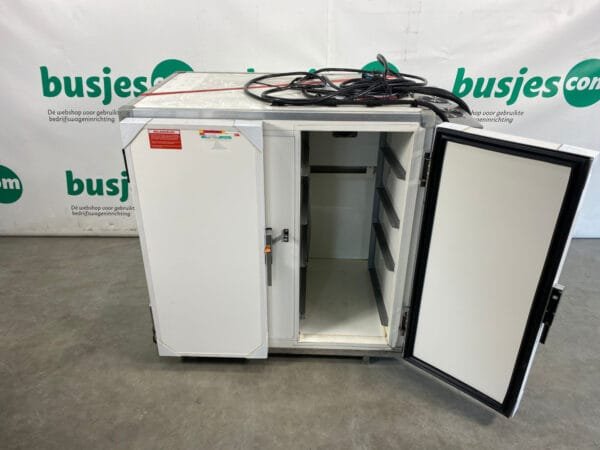 Gebruikte Universele Koeling 12V/230V (nr 1407) - Afbeelding 6